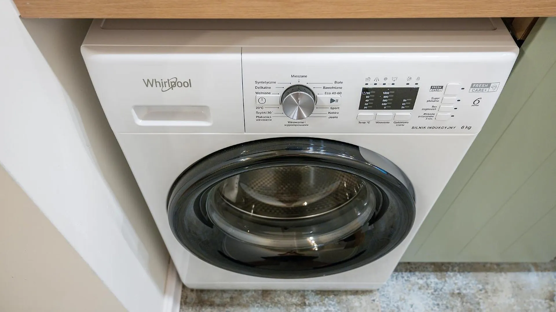 Apartament Solec 79A Prywatne Mieszkanie Z Oddzielna Sypialnia I Prywatnym Miejscem Parkingowym Samodzielne Zameldowanie! Self Check-In System! Warszawa Polska